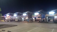 Untuk mendukung promosi produk lokal daerah yang dilalui jalan tol, Menteri PUPR Basuki Hadimuljono telah mengeluarkan Peraturan Menteri (Permen) PUPR No. 10/PRT/M/2018 tentang Tempat Istirahat dan Pelayanan Pada Jalan Tol yang mengatur fasilitas yang harus tersedia di rest area. Pool/Kementerian PUPR.