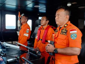 Hari Kedua, Pencarian Penumpang KM Tidar Jatuh di Perairan Takalar Nihil