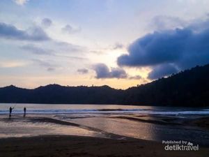 Satu Lagi Pantai Cantik di Malang