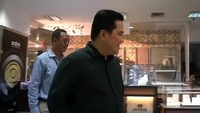 Selain itu, Sarinah juga akan dibuat bisa melayani transaksi grosiran, bisa saja nantinya ada turis yang mau membeli barang banyak. (IG @erickthohir)