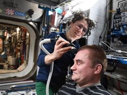 Potret Astronot Tukang Listrik, Perempuan Terlama Tinggal di Luar Angkasa