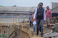 Isi Akhir Pekan, Bima Arya 'Motoran' Tinjau 3 Proyek Pembangunan