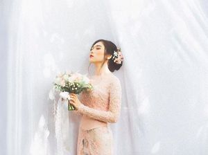 Isyana Posting Foto Bareng Tunangan, Rekan-rekan Artis pun Berkomentar