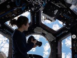 Potret Astronot Tukang Listrik, Perempuan Terlama Tinggal di Luar Angkasa