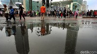 Potret suasana panggung utama pesta tahun baru di kawasan Bundaran HI, Jakarta.