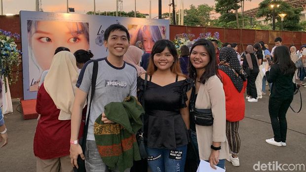 Uaena ramaikan konser IU Jakarta
