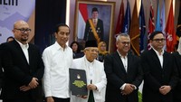 Pada 30 Juni 2019, KPU menetapkan Jokowi-Maruf sebagai Presiden dan Wakil Presiden Terpilih. Pada hari itu juga, Jokowi sudah mulai berbicara soal potensi merapatnya koalsi Prabowo dalam rangka rekonsiliasi. Rengga Sancaya/detikcom.