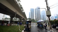 Dinas Perhubungan (Dishub) DKI membagi boleh/tidaknya PKL berjualan saat CFD menjadi 3 zona: hijau, kuning, dan merah. 