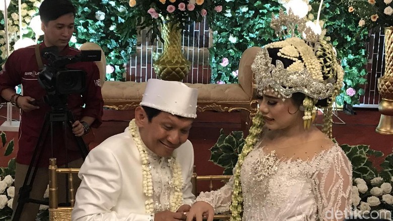 Foto: Ginanjar Empat Sekawan Nikahi Tiara / Dyah P Saraswati