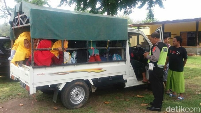 Angkut Orang ke Lokasi Wisata di Situbondo, 12 Kendaraan Barang Ditilang