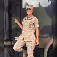 Menjadi seorang Marinir memberi saya kepercayaan diri yang belum pernah ada sebelumnya, dan saya masih membawanya sampai hari ini, ungkap Rianna seperti dilansir Daily Star. Foto: Instagram