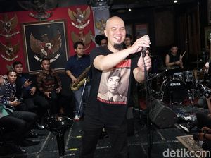 Heboh Foto Ahmad Dhani dan Personel Dewa 19, Netizen: Ayo Bikin Konser