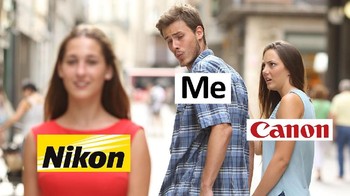 Tahun 2015 ada meme terkenal judulnya Distracted Boyfriend. Aslinya ini foto ilustrasi dari iStock yang ditempeli aneka kata-kata dalam ribuan versi bertema pindah ke lain hati (Pool)
