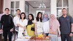 Medina Zein Terciduk Kasus Narkoba, Intip Momen Makan Romantis Bersama Suami