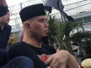 Malam Tahun Baru Spesial Ala Ahmad Dhani Setelah Bebas
