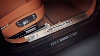 Menyandang limited Edition, sudah pasti Bentley Mulsanne Extended Wheel Base ini memiliki perbedaan jika dibandingkan Bentley Mulsanne lainnya. Foto: Pool (Leftlanenews)