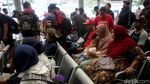 Jelang Malam Tahun Baru, Stasiun Pasar Senen Dipadati Penumpang