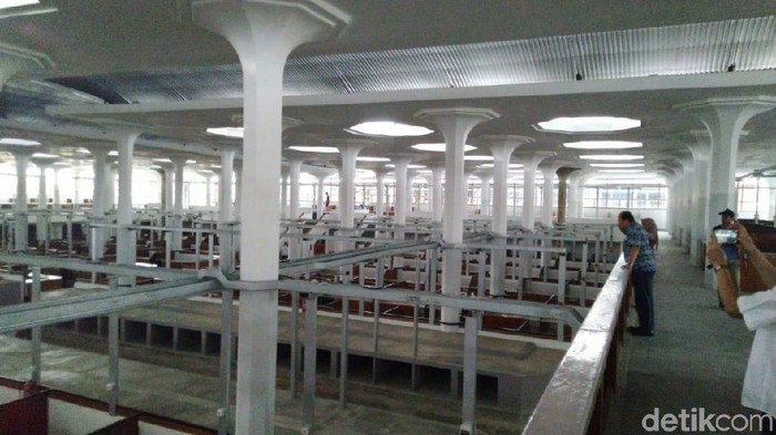 Pasar Johar Semarang, Senin (30/12/2019).
