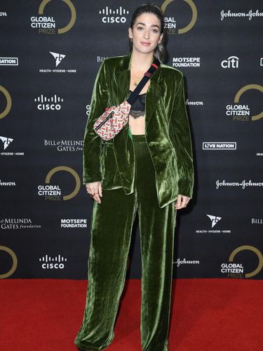 8 Inspirasi OOTD Tahun Baru 2019 dari Selebriti