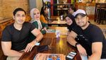 Lihat Lagi Gaya Kulineran Medina Zein, Sebelum Terjerat Narkoba