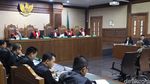 Momen Emirsyah Satar Dengarkan Dakwaan
