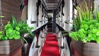 Penumpang Surabaya-Jakarta kini bisa merasakan perjalanan sambil tiduran layaknya dalam kabin first Class di pesawat. Foto: Istimewa