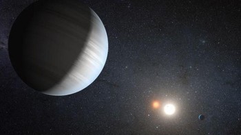 Gassy praremaja dengan dua Matahari. Pada Maret 2019, ditemukan exoplanet bernama DS Tuc Ab, yang masuk dalam kategori usia praremaja. Para peneliti meyakini usianya baru sekitar 43 juta tahun. DS Tuc Ab mengorbit satu bintang dalam sistem dua bintang setiap delapan hari sekali. Karena DS Tuc Ab masih relatif muda, para ilmuwan tertarik mempelajarinya lebih lanjut tentang sejarah pembentukan planet di tata surya kita. Foto: NASA