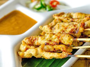 Mau Bikin Sate Ayam? Ini yang Harus Kamu Siapkan