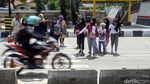 Dulu Ditabrak Truk, JPO Jembatan Gantung Kini Instagramable