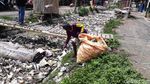 Kiriman Sampah Jadi Kado Akhir Tahun Warga Kupu di Brebes