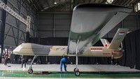 Pesawat drone ini bertipe Medium Altitude Long Endurance (MALE) akhirnya keluar hanggar untuk diuji coba langsung oleh PT. Dirgantara Indonesia, Bandung, Jawa Barat, (30/12/2019).