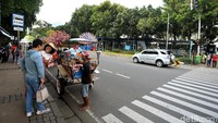 Untuk menggunakan jasa delman di kawasan Monas, pengunjung harus mengeluarkan kocek sekitar Rp 100 ribu-Rp150 ribu sekali jalan. 