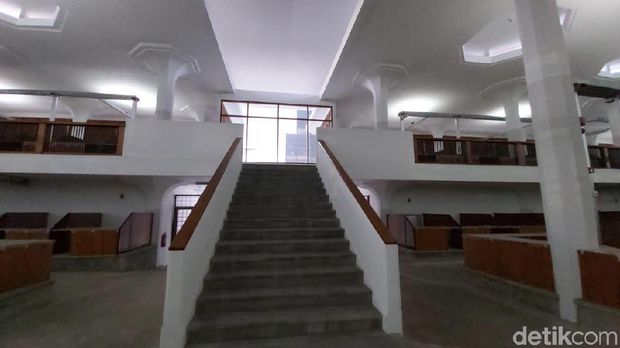 Pasar Johar Semarang. 
