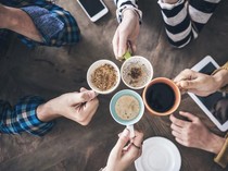 Kopi Bisa Ramal Masa Depan? Ini 6 Kepercayaan Unik Soal Kopi di Dunia