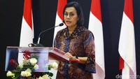 Seremonial penutupan perdagangan saham tahun ini awalnya dijadwalkan oleh Presiden Joko Widodo. Namun lantaran ada kegiatan di kota lain, akhirnya digantikan oleh Menteri Keuangan Sri Mulyani Indrawati.