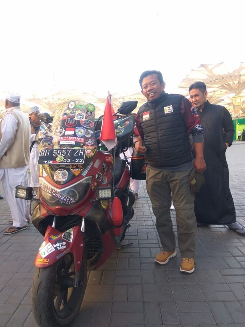 Rider Nmax Yang Touring Ke Mekkah Kini Riding Antarkota