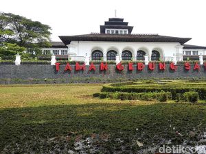 Invasi Corona ke Jantung Pemerintahan Jabar di Gedung Sate
