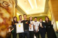 Wow! Bubble Tea Terbesar di Malaysia Ini Tingginya 3,7 Meter