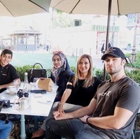 Terkait apapun yang terjadi kepada adik saya Medina Zein, sebagai kakak saya akan berusaha membantu dan memberikan dukungan kepada Medina, ujar Sarah Azhari di Instagram seperti dilihat detikcom, Selasa (31/12/2019). Foto: Instagram Medina Zein