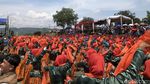 Potret Ribuan Emak-emak Menari di Sumedang