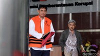 Eks Direktur Pemasaran PTPN III (Persero) tersebut menjadi tersangka dalam kasus suap distribusi gula bersama Dirut PTPN III nonaktif Dolly Pulungan.