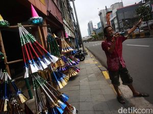 Jerit Tukang Terompet di Penghujung 2021: Pandemi Cepatlah Berlalu!