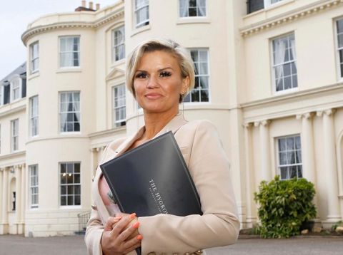 Dua Selebriti yang Benci Malam Tahun Baru, Ini Alasannya