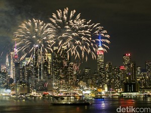 8 Tempat Nonton Kembang Api Tahun Baru di Jakarta hingga Bogor