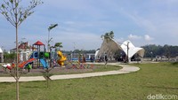Sedangkan pada tahun 2018-2019 barulah dimulai pembangunan prasarana air baku yang menghabiskan biaya Rp 24 miliar.