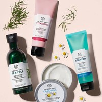 The Body Shop juga tak ketinggalan mengadakan program year end sale. Brand itu pun memotong sejumlah opsinya hingga 40%. Potongan harga tersebut masih bisa ditemui hingga besok. Foto: Twitter