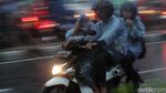 Hujan Deras Mengguyur Ibu Kota Jelang Malam Pergantian Tahun