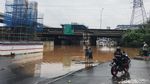 Kolong Tol JORR Grand Kota Bintang Bekasi Terendam Banjir
