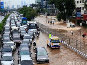 Paket Rusak Gara-gara Banjir Bisa Dapat Kompensasi?