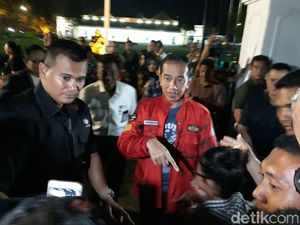 Saat Jokowi Tanya Anak yang Terpisah dari Ibu di Titik Nol KM